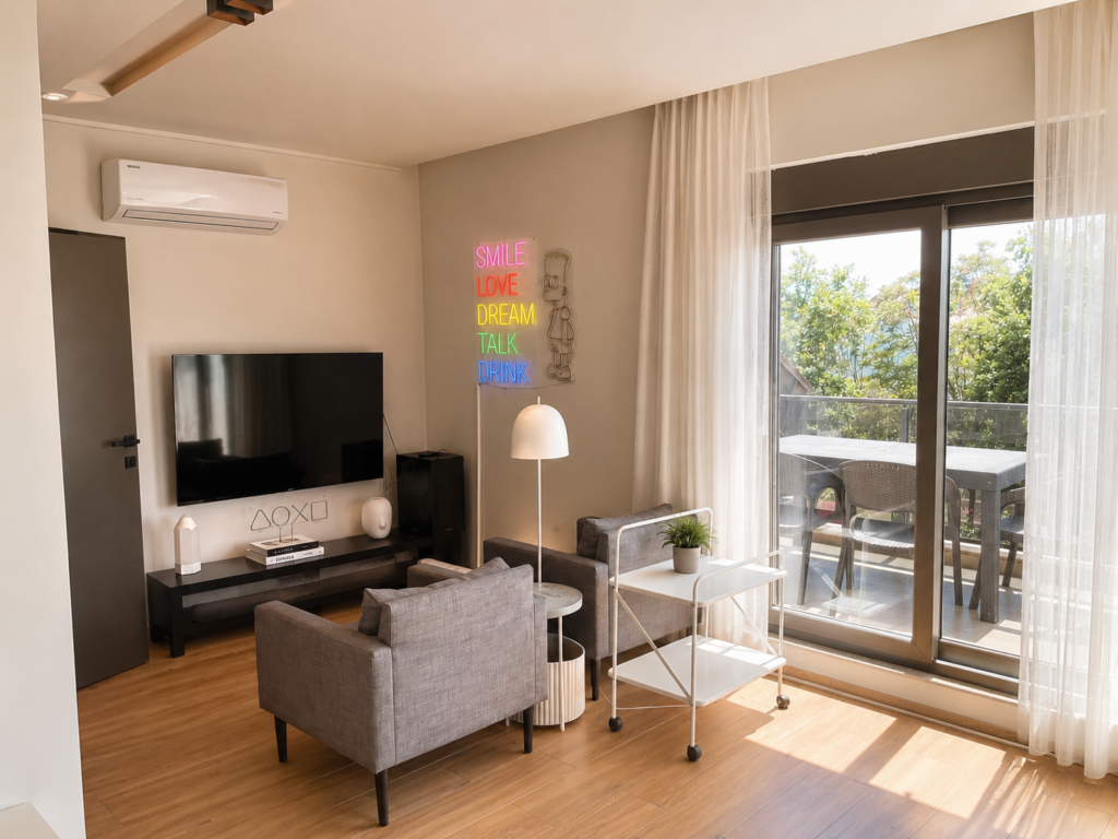 Antalya Konyaaltı şehir manzaralı günlük kiralık daire