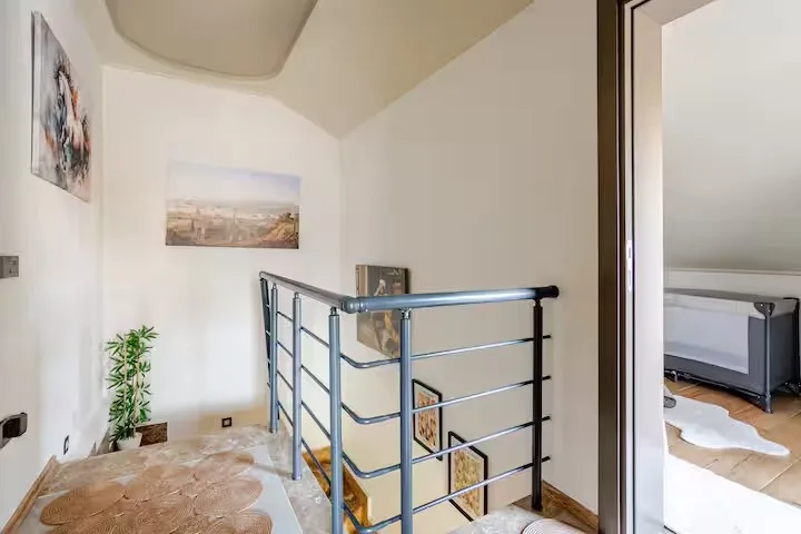 Diker Port Residence dubleks daire merdiven ve iç mekan alanı