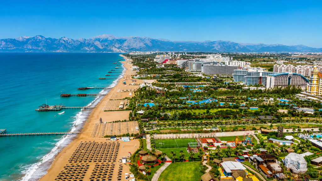Antalya sahil ve oteller bölgesine yakın Konyaaltı günlük kiralık daire
